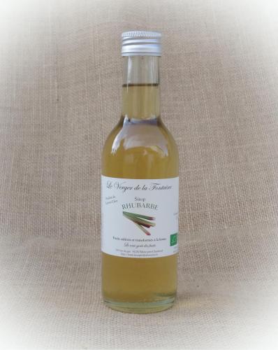 Sirop de rhubarbe